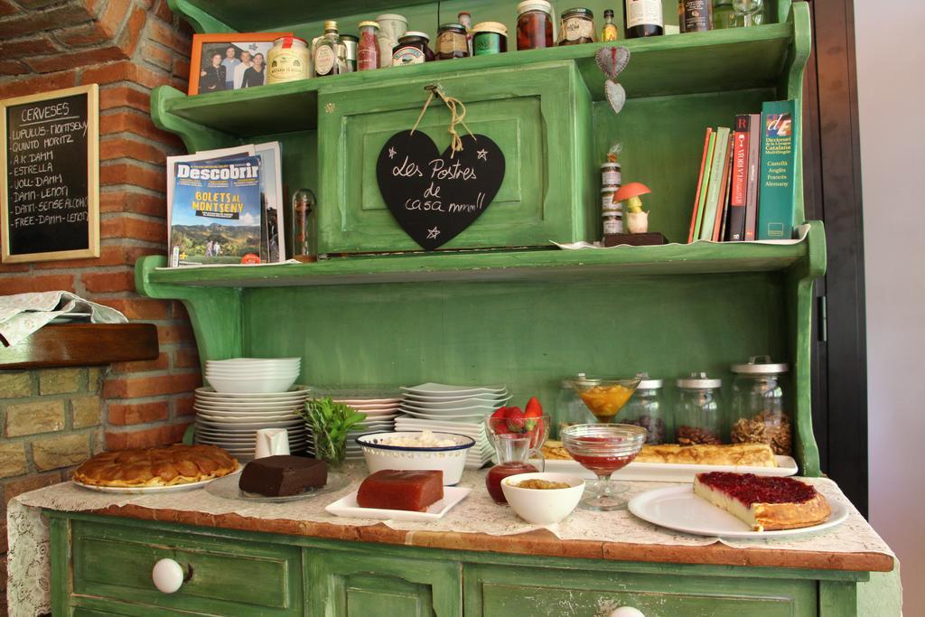 Hostal L'Ou De Reig Montseny Luaran gambar