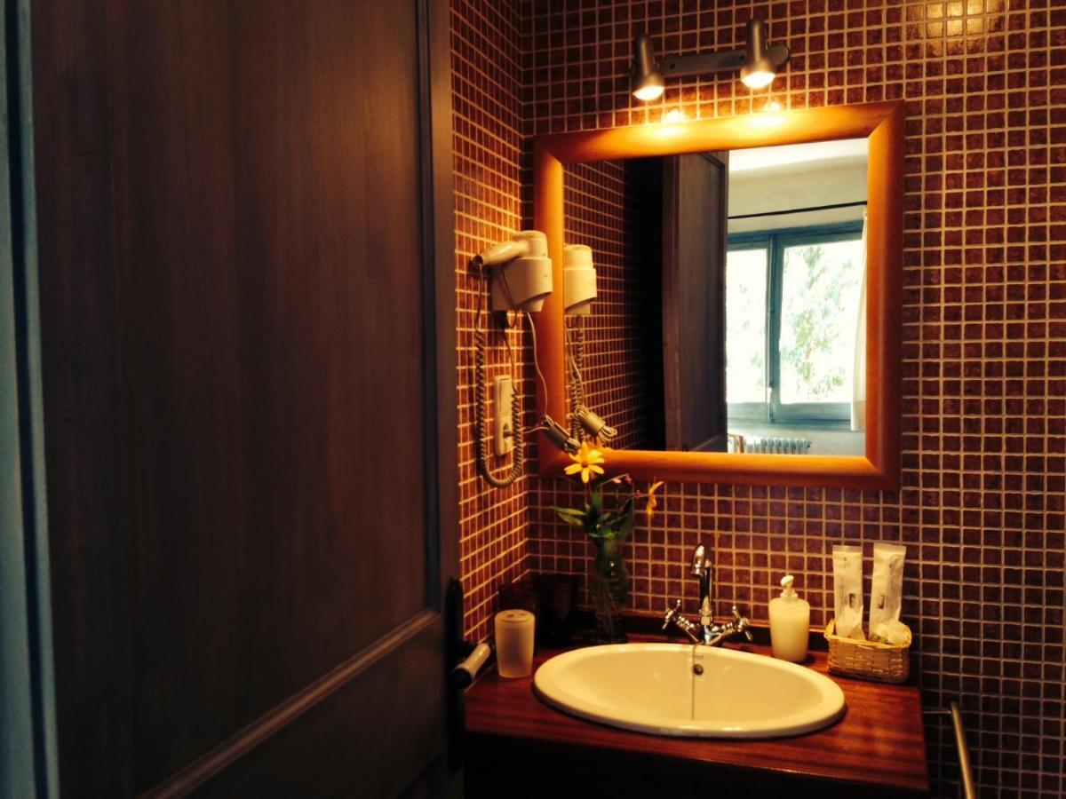 Hostal L'Ou De Reig Montseny Luaran gambar